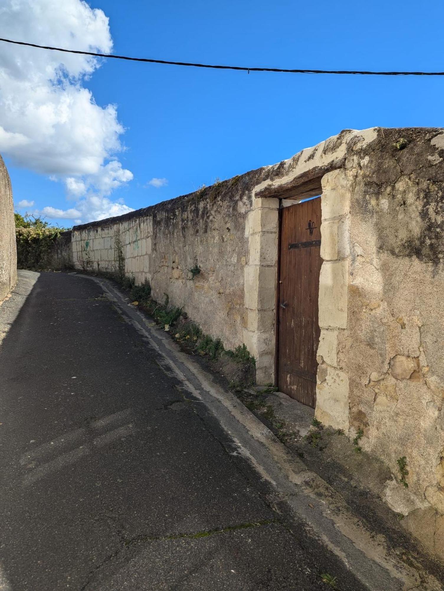 Appartement Des Hirondelles , Au Pied Du Chateau Chinon Exterior foto